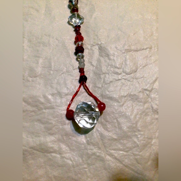 Crystal and glass suncatcher - Picture 3 of 9